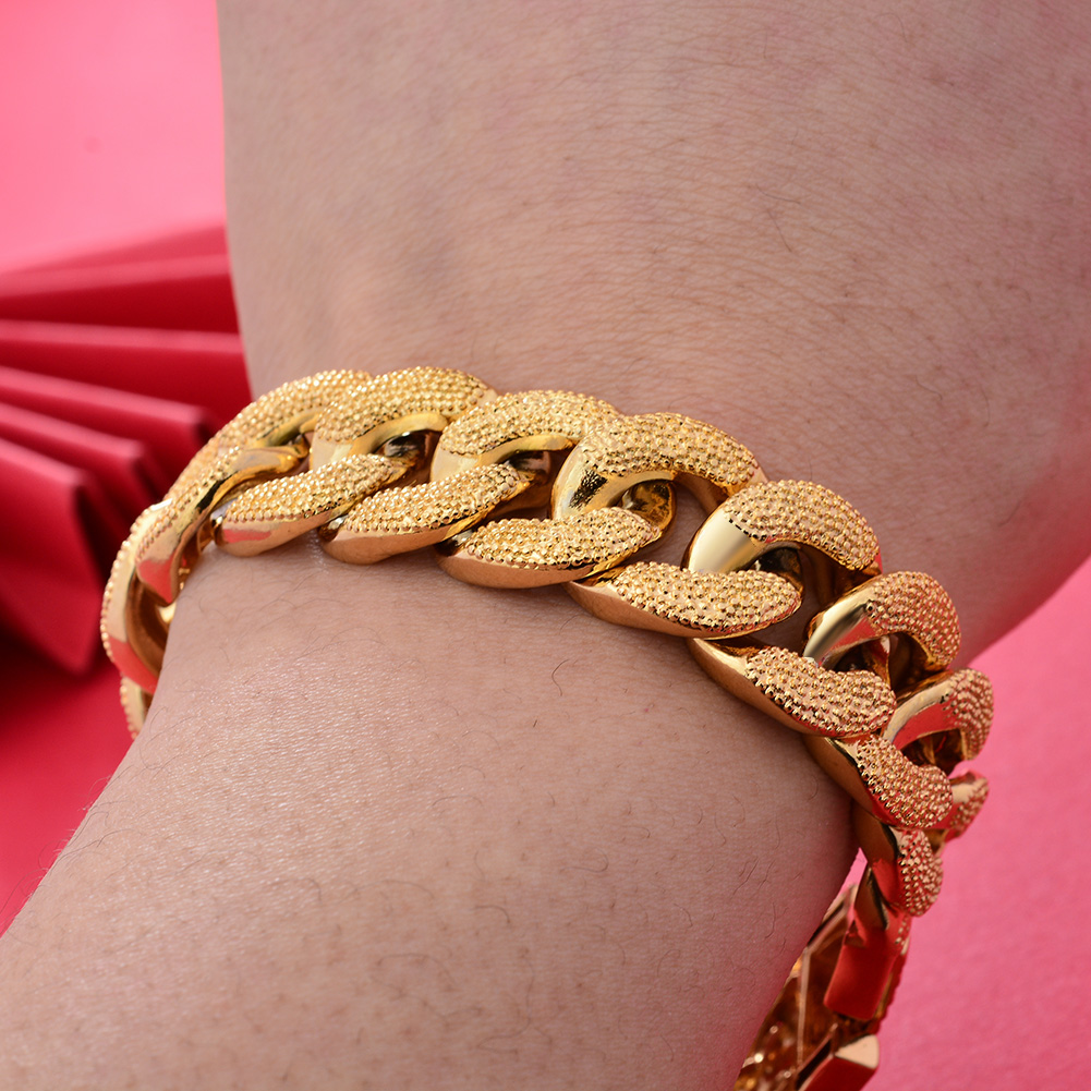 Street Fashion Dubai - 18k Dubai Gold Farbe Armband für