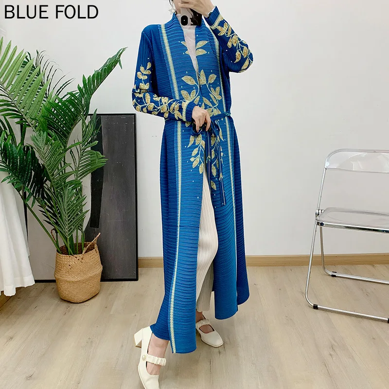 Naher Osten Dubai Abendkleid B – Street Fashion Dubai Bewertung und Preis
