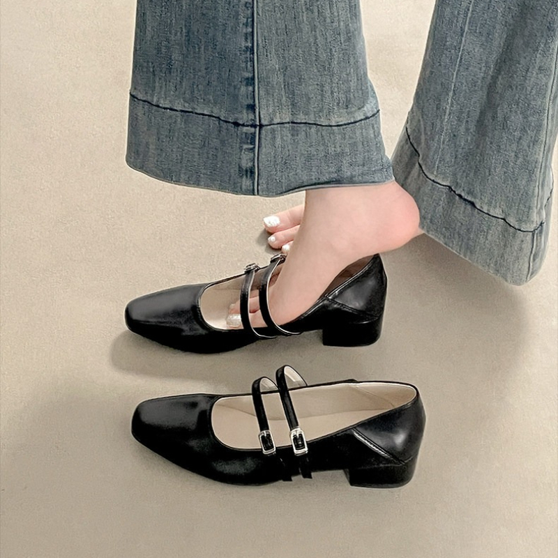 Silberne Mary-Jane-Schuhe für  – Street Fashion Ladies Bewertung und Preis